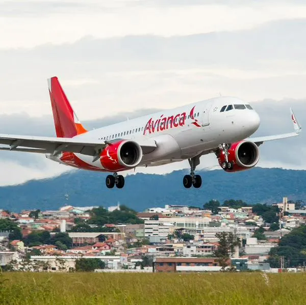 Avianca aterriza de emergencia