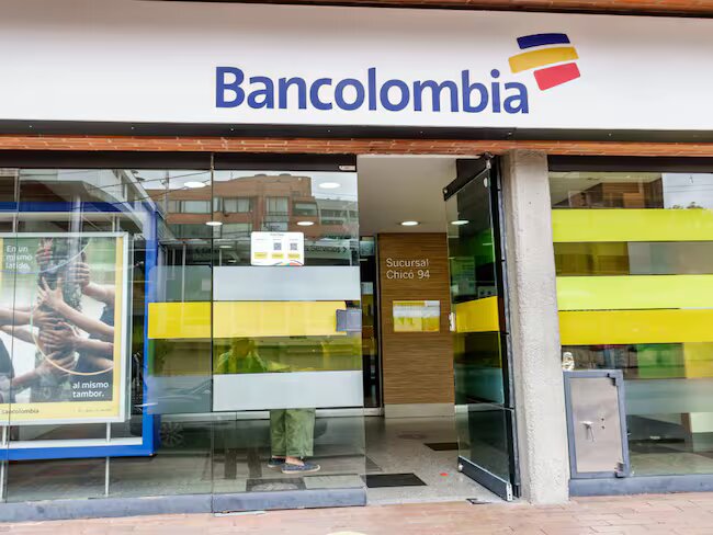 BANCOLOMBIA EMPIEZA BATALLA DE TASAS DE INTERÉS PARA VIVIENDA